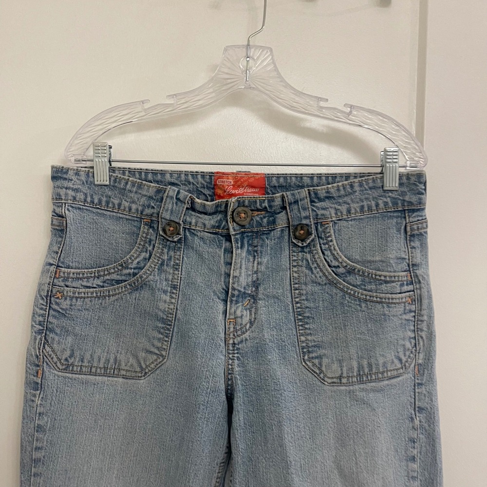 Vintage Levi Denim Capris Cropped Jeans Y2K Chic Buttermom Beachy Coastal
